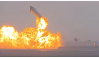 Mặc dù phát nổ sau 8 phút hạ cánh, nhưng kỹ sư của công ty này tuyên bố SpaceX đã thành công.