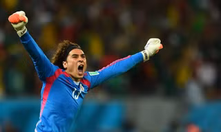 Ochoa tỏa sáng trong màu áo đội tuyển Mexico