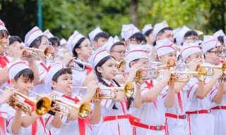 Thiếu nhi cả nước thi hát Quốc ca tại các địa chỉ đỏ