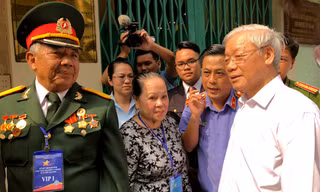 Tổng Bí Thư thăm khu hầm chứa vũ khí của tỷ phú Mai Hồng Quế