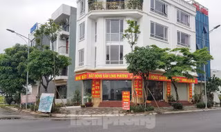 Bộ Xây dựng bàn cách 'cứu' thị trường bất động sản lao đao bởi dịch