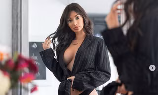 Mỹ nhân ‘Too Hot to Handle’ phô vòng một căng đầy với mốt ‘không nội y’