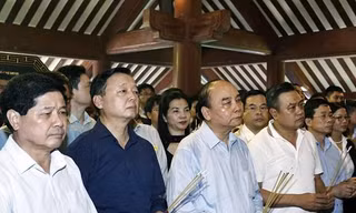 Dâng hương kỷ niệm 53 năm ngày mất của Chủ tịch Hồ Chí Minh