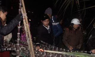 Đêm giao thừa, mía đắt như... tôm tươi