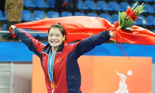 Bích Phương giành Vàng, cả làng chia vui