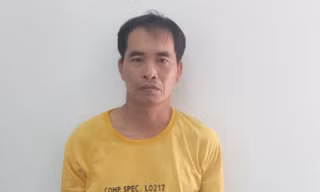 Hoàng Văn Hiệp tại cơ quan công an.