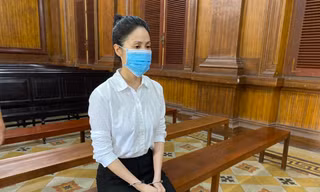 Bị cáo Phùng Thụ Nghệ.