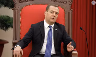 Phó Chủ tịch Hội đồng An ninh Nga Dmitry Medvedev. ̣(Ảnh: Reuters)