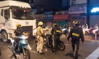 Uống 2 lon bia ở tiệc tất niên, thanh niên bị phạt kịch khung 