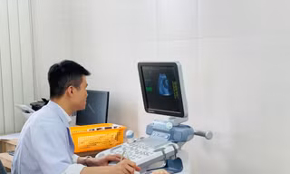 Kiểm tra tình trạng thai nhi cho sản phụ Q. Ảnh: Bệnh viện cung cấp