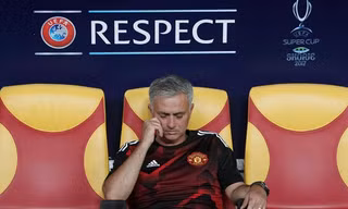 HLV Mourinho nuối tiếc vì không thể tới theo dõi trực tiếp trận đấu.