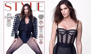 Siêu mẫu huyền thoại Cindy Crawford đẹp như tượng tạc ở tuổi 55