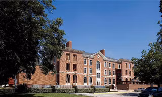 Khám phá ĐH nữ giới Texas