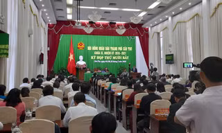 Vì sao tăng trưởng kinh tế Cần Thơ thấp nhất trong 10 năm qua?