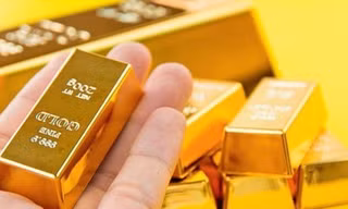 Giá vàng trong nước đồng loạt giảm mạnh. Ảnh minh hoạ.