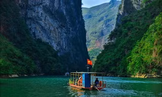 Khôi phục tàu chở khách du lịch trên sông Nho Quế từ 7h sáng nay