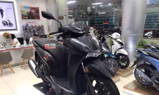 Honda SH 350i giảm sâu so với giá đề xuất