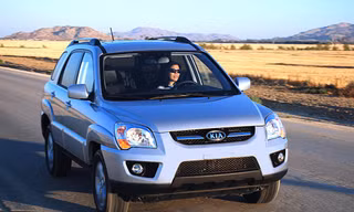 Kia triệu hồi xe Sportage đời cũ vì nguy cơ hỏa hoạn