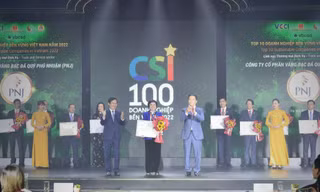 PNJ dẫn đầu top 10 Doanh nghiệp phát triển bền vững 2022 lĩnh vực thương mại dịch vụ 