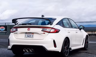 Honda tạm ngừng bán Civic Type R 2023 