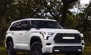 Lộ diện biến thể mới của Toyota Fortuner 