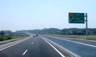 Những lưu ý khi lái xe đường dài dịp nghỉ lễ