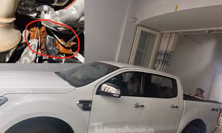 Hy hữu đại lý Ford mua lại chiếc xe gỉ sét sau chỉ hơn 1 tháng bán cho khách Việt