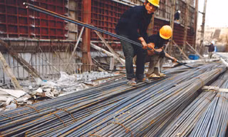 Nhiều doanh nghiệp thép đang phải trả giá Ảnh: Hồng Vĩnh