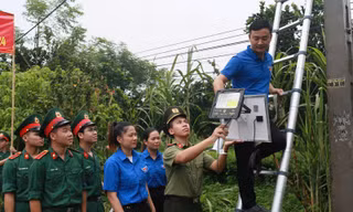 Tuổi trẻ Học viện Quân y hành quân về nguồn