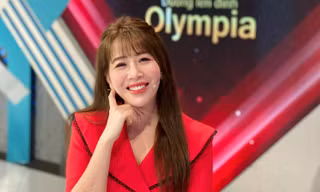 MC Diệp Chi xúc động nói lời chia tay Đường lên đỉnh Olympia
