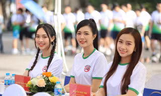 Người đẹp Hoa hậu Việt Nam kêu gọi từ bỏ thuốc lá