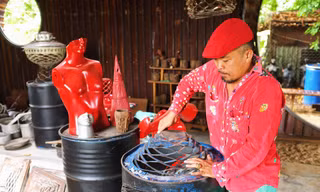 Chàng họa sĩ lang thang đi nhặt rác về 'tái sinh' thành tác phẩm nghệ thuật 