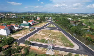 Bất động sản hết cửa đón vốn nhà băng, doanh nghiệp tái cơ cấu tìm lối thoát