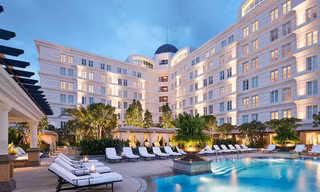 Lý do giá phòng khách sạn tại Hà Nội, TP.HCM tăng mạnh