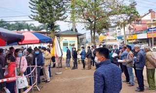 Một phó giám đốc chi nhánh văn phòng đăng ký đất đai ‘ngâm’ hàng loạt hồ sơ