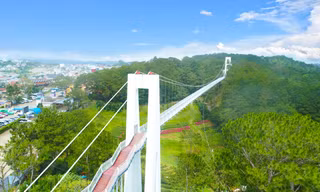 Khánh thành cầu kính trên không 7D đầu tiên ở Đà Lạt