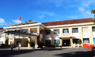 Điều tra vụ 1 người tử vong, 5 người nhập viện nghi ngộ độc rượu 