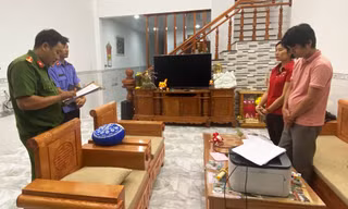 Hai cán bộ Cục Đăng ký đất đai - Bộ TN&MT bị bắt vì nhận hối lộ, làm sai lệch hồ sơ địa chính