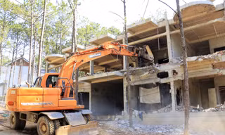 Loạt công trình trái phép ở Khu du lịch quốc gia hồ Tuyền Lâm bị buộc tháo dỡ