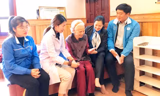 Nhiều hoạt động tri ân Mẹ Việt Nam anh hùng và người có công ở Lâm Đồng