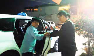 Tìm thấy du khách Hàn Quốc đi lạc trên núi Lang Biang