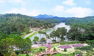 Mùa Vu lan, người Lâm Đồng được miễn phí vé vào Thung lũng Tình yêu