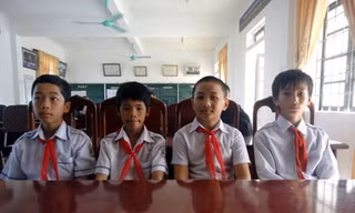 Từ trái qua phải: Các em Lương Quốc Cường, Nguyễn Quốc Bảo, Nguyễn Khánh Học và Phạm Hồng Phong. 