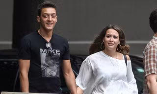 BẢN TIN Thể thao 07H: Ngoại tình, Ozil bị bồ đá
