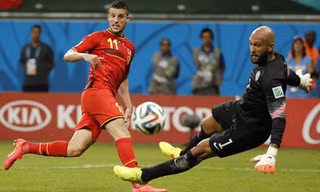 CHUYỆN LẠ World Cup: Đổi tên sân bay thành 'Tim Howard'