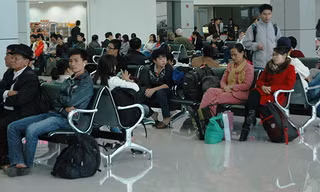 Chậm huỷ chuyến vẫn là vấn nạn của hàng không.