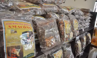 Phạt nặng cán bộ bán thuốc Ama Kông rởm 
