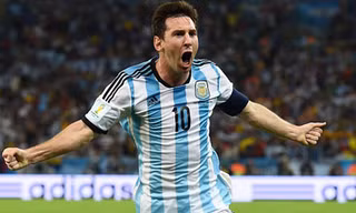 HLV Mourinho lên tiếng chê bai Messi