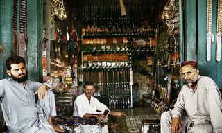 Làng sản xuất súng lậu ở Pakistan
