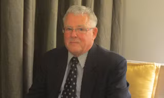 GS Carlyle Thayer. ảnh: Gia Tùng